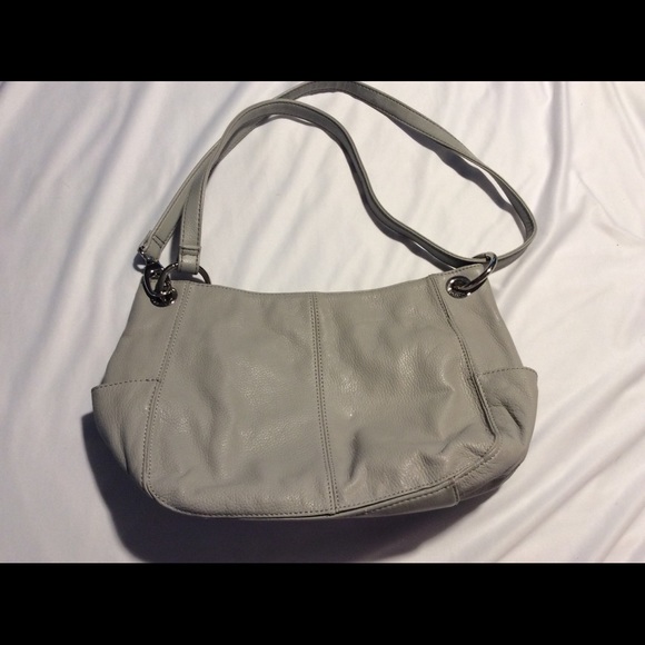 Tignanello leather crossbody/ shoulder bag - Picture 2 of 4